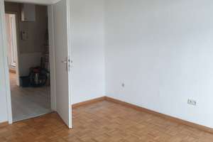 Wohnen mit Charakter: Großzügige 7-Zimmer-Wohnung in Bochum-Linden – Die vollständige Adresse der Immobilie erhältst du vom Anbieter., 44879 Linden, Bochum – Vorschaubild 7