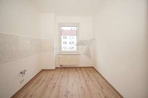 Helle, modern sanierte 3 Raum EG-Wohnung mit XXL-Balkon und Tageslichtbad – Zschopauer Straße 126, 9126 Bernsdorf, Chemnitz – Vorschaubild 9