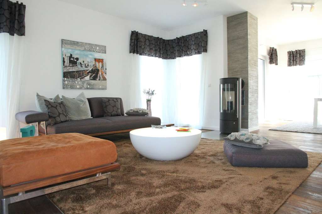 Immobilie in Vachendorf - City Villa 4 - Raumwunder mit Stil und Komfort - Bild 3