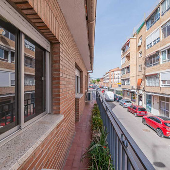 Haus mit 263m²: Möglichkeit mehrerer Wohneinheiten in Valdemoro - ideal für Investoren