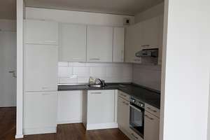 2 Zimmerwohnung mit Loggia in zentraler Lage von Altona – Große Bergstraße 250, 22767 Altona-Altstadt, Hamburg – Vorschaubild 2