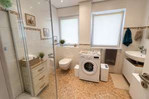 ***Exklusive Obergeschosswohnung mit Erdwärmepumpe und Balkon*** – Ammerweg 2, 33102 Kernstadt, Paderborn – Vorschaubild 7