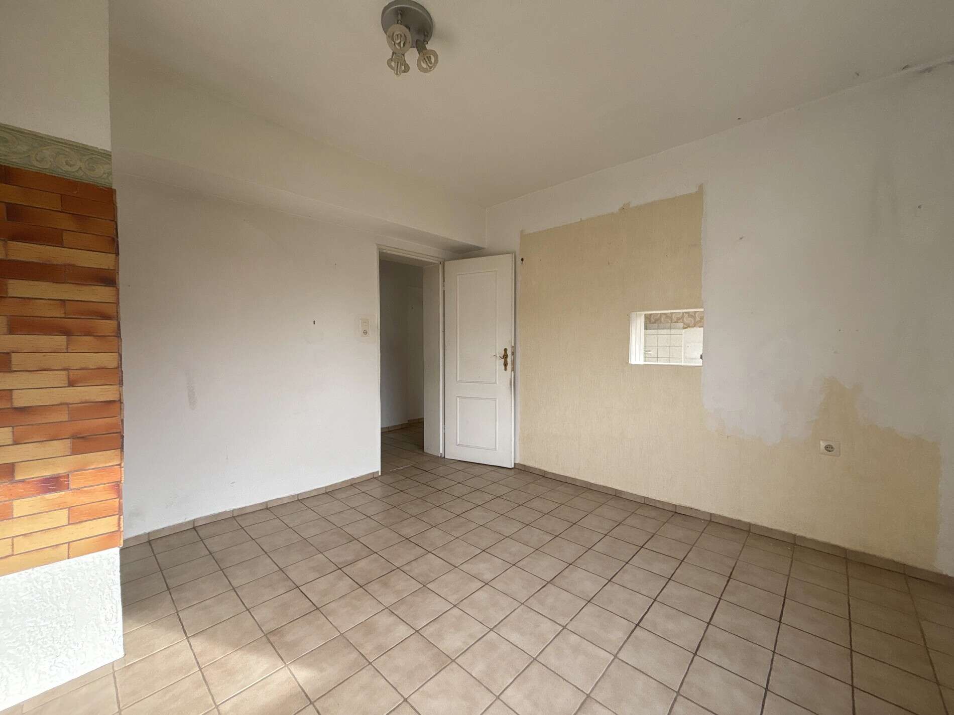 Immobilie in Cölbe - Zwei Wohneinheiten unter einem Dach in beliebter Wohnlage von Cölbe - Bild 0