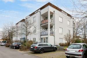 Ruhig, zentral, besonders – 2-Zimmer-Wohnung mit Dachterrasse, EBK und TG-Stellplatz!