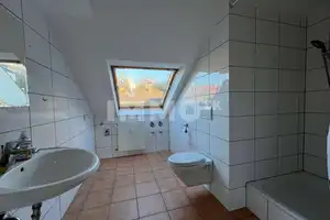 Großzügige 3-Zimmer-Dachgeschosswohnung in Uni-Nähe – Haubahn 20, 42119 Wuppertal – Vorschaubild 8