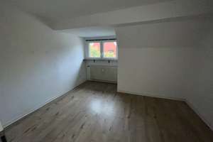 Moderne 3-Zimmer-Wohnung mit Tageslichtbad – Humboldstraße 34, 46045 Altstadt-Süd, Oberhausen – Vorschaubild 4