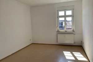 Große 3 Zimmer Wohnung mit geräumiger Küche in St. Johannis – Julienstr. 1, 90419 Nürnberg – Vorschaubild 3
