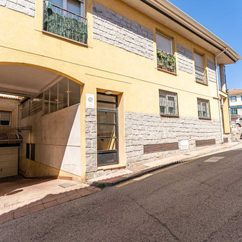 Zentrale Maisonette-Wohnung in Alpedrete.