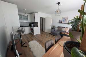 Wohnen mit Charakter: Stilvoll renovierte 2-Zimmer-Wohnung in Plankstadt – 68723 Plankstadt – Vorschaubild 2