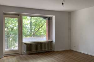 Dreizimmerwohnung mit Balkon!
