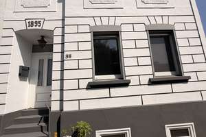 Einfamilienhaus mit Einliegerwohnung in idyllischer Lage auf der Ruhrhalbinsel – Die vollständige Adresse der Immobilie erhältst du vom Anbieter., 45257 Kupferdreh, Essen – Vorschaubild 3