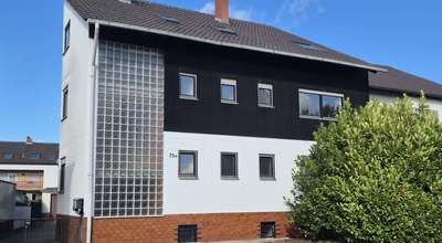 Großzügiges Mehrfamilienhaus mit 3 Garagen