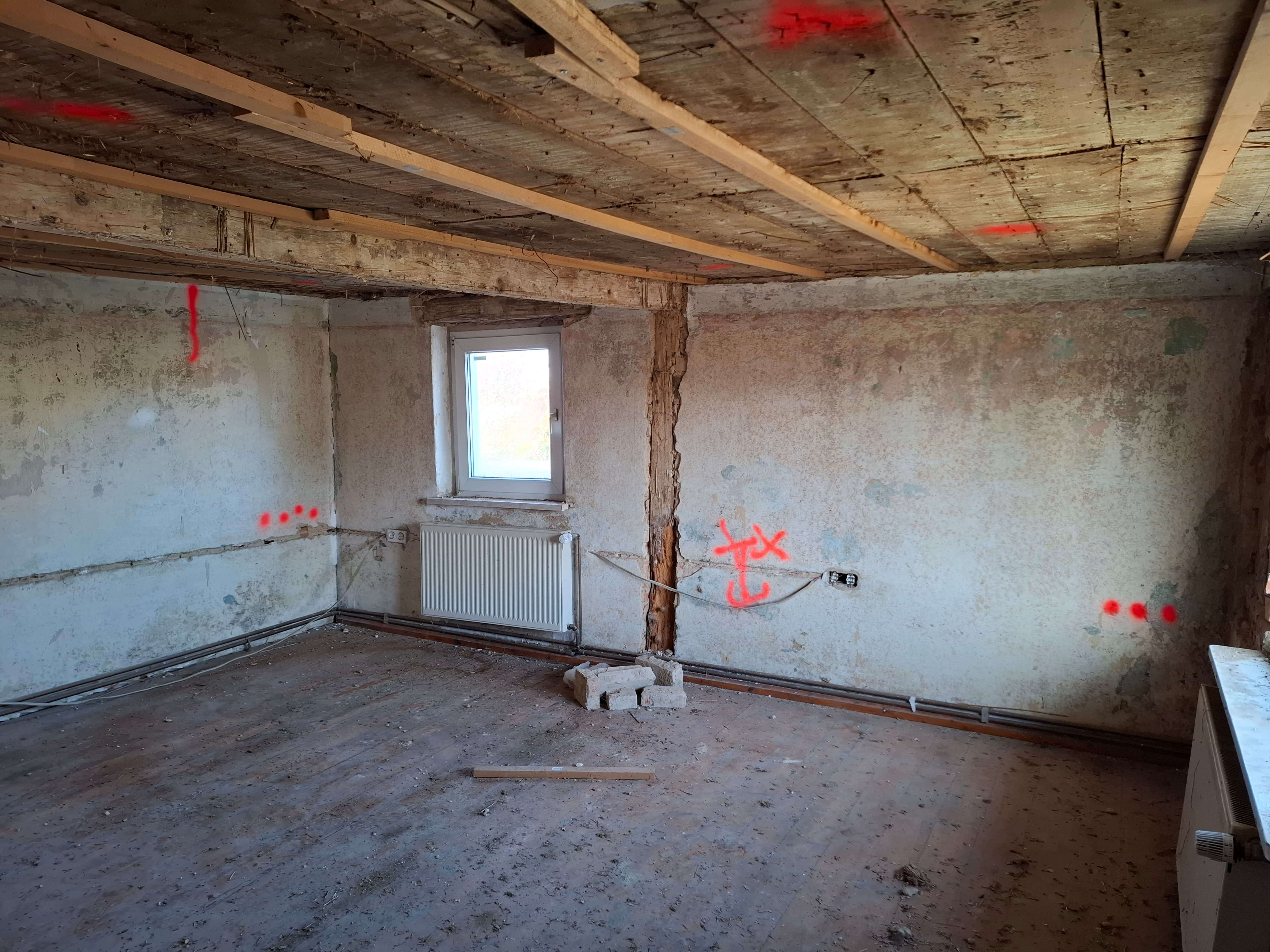 Immobilie in Gutenborn - Sanierungsbedürftiges Bauernhaus in guter Wohnlage in Gutenborn/ OT Heuckewalde - Bild 1