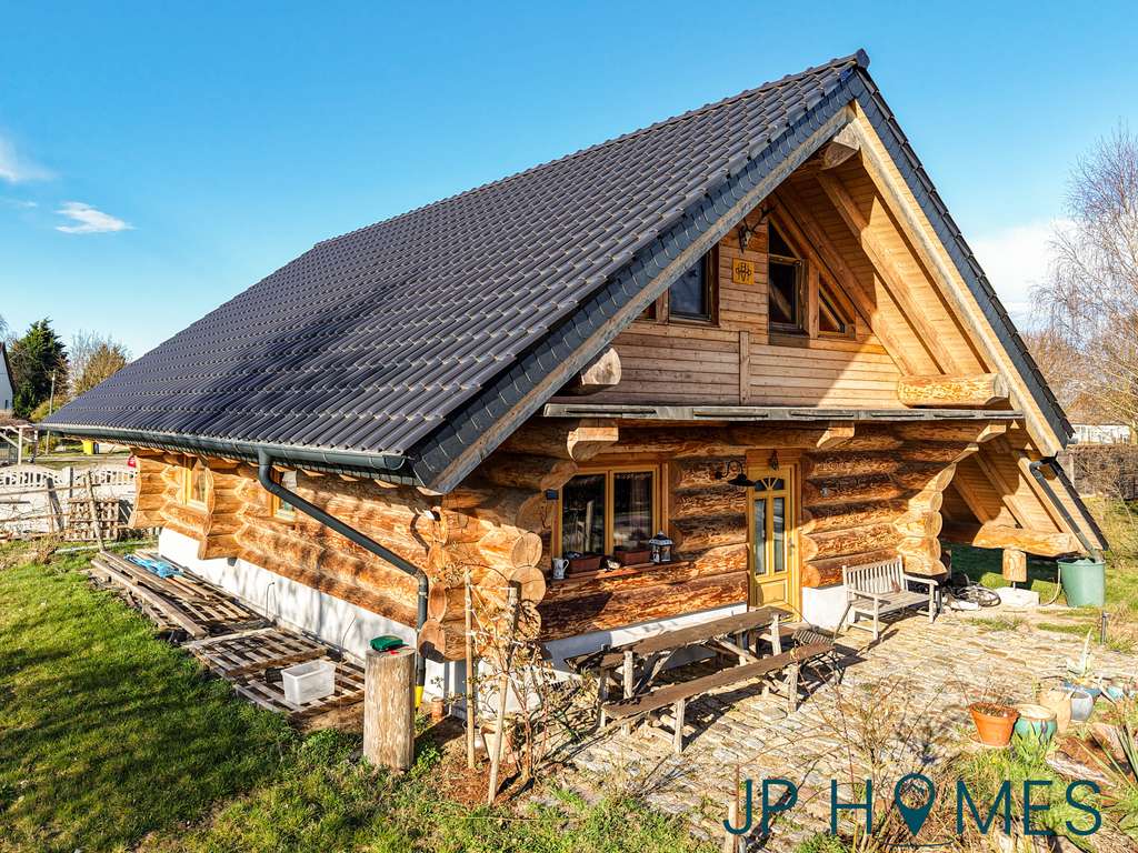 Immobilie in Zeschdorf - Naturstammhaus in idyllischer Natur mit Seen und Pferdekoppeln in der Nähe - 50 min von Berlin - Bild 3