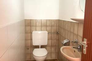 * Charmante 4 Zimmer-Wohnung mit Terrasse inkl. Garage * Sofort frei * Im schönsten Weinort * – Die vollständige Adresse der Immobilie erhältst du vom Anbieter., 74354 Besigheim – Vorschaubild 8