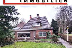 489 Emden- Innenstadt-Reihenhaus in zentraler Lage mit Innenhof und Garage – Emden – Vorschaubild 1