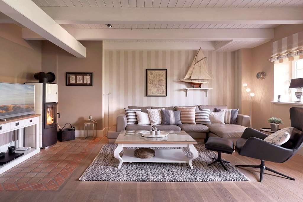 Immobilie in Oevenum - Exklusives Mittelhaus unter Reet - mit eigenem Garten und als Ferienwohnung genehmigt - Bild 1