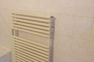 Kuschelnest unterm Dach! Single-Whg. Schöne Wohnlage im Dresdner Stadtteil Laubegast. – Am Mitteltännicht 10, 1279 Laubegast, Dresden – Vorschaubild 11