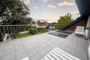 Großzügiger Familientraum mit Dachterrasse, Garten, Garage & 6 Zimmern in Niederkassel – Die vollständige Adresse der Immobilie erhältst du vom Anbieter., 53859 Niederkassel – Vorschaubild 4