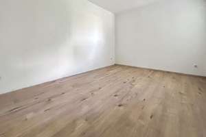 Helle 3-Zimmer-Wohnung mit Loggia in ruhiger Lage von Duisburg – Die vollständige Adresse der Immobilie erhältst du vom Anbieter., 47169 Marxloh, Duisburg – Vorschaubild 5