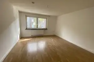 Helle geräumige 3-Zimmer-Wohnung – Schillerstraße 58, 44147 Dortmund – Vorschaubild 1