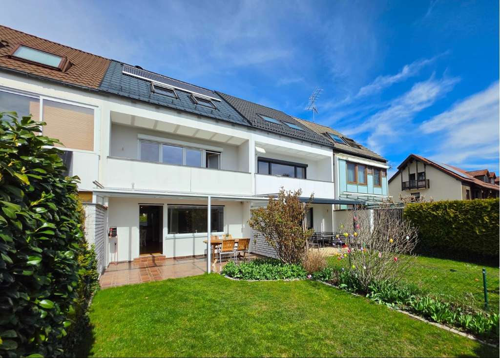 Immobilie in Putzbrunn - Familientraum: modernisiertes Reihenhaus in Putzbrunn-Waldkolonie - Bild 0