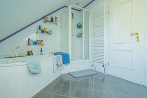 Maisonettewohnung mit Doppelgarage in naturnaher Lage von Bielefeld-Quelle! – 33649 Brackwede, Bielefeld – Vorschaubild 8