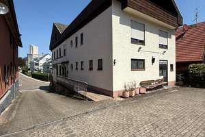 Große 2,5 Zimmer Wohnung mit riesigem Wohnzimmer – Die vollständige Adresse der Immobilie erhältst du vom Anbieter., 76275 Ettlingen – Vorschaubild 9