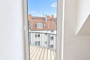 Mittendrin statt nur dabei – 2-Zimmer-Dachgeschosswohnung mit Terrasse und Weitblick – 52062 Markt, Aachen – Vorschaubild 2