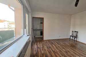 Attraktive 2-Zimmer-Wohnung mit Balkon und Duplex-Stellplatz in zentraler Lage – Die vollständige Adresse der Immobilie erhältst du vom Anbieter., 75177 Nordstadt, Pforzheim – Vorschaubild 3