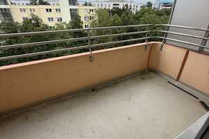 Vollmöbliertes helles Zimmer in 3-WG mit dem Balkon ab dem ersten September 2025  – Gerhart-Hauptmann-Ring 5, 81737 München – Vorschaubild 6
