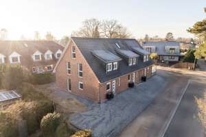 Neubau-Reihenendhaus 
in ruhiger und begehrter Wohnlage – Tannenallee 48 b, 22844 Norderstedt – Vorschaubild 2