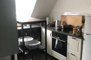 Befristet bis Juli 2026 2-Zimmer Wohnung für 2er WG - zentral in Köln Deutz – Benjaminstraße 19, 50679 Deutz, Köln – Vorschaubild 1