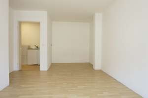 Günstige SINGLE-Wohnung - seniorengerecht
