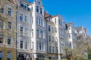 Seltene Gelegenheit - schönste Whg. im Haus:  4,5 Zi., Balkon - in Jugendstilhaus – Die vollständige Adresse der Immobilie erhältst du vom Anbieter., 24116 Schreventeich, Kiel – Vorschaubild 2