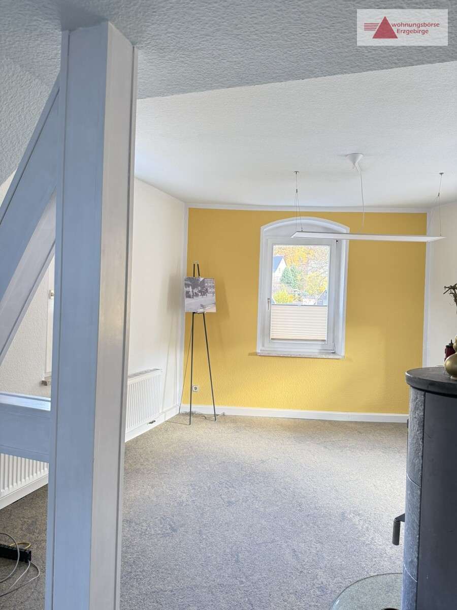 Immobilie in Lichtenstein/Sachsen - Wohnen, vermieten & Gewerbe: Stadthaus mit Kamin, Balkon und Garten in Lichtenstein (Zwickau) - Bild 1