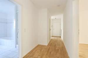 Schöne Terrassen-Wohnung mit TG-Stellplatz in Hamburg Wohldorf-Ohlstedt – Die vollständige Adresse der Immobilie erhältst du vom Anbieter., 22397 Wohldorf-Ohlstedt, Hamburg – Vorschaubild 19