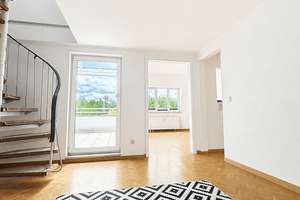 Ziehen Sie sofort ein - Maisonette-DG-Wohnung mit Loggia in Johanneskirchen – Die vollständige Adresse der Immobilie erhältst du vom Anbieter., 81927 Johanneskirchen, München – Vorschaubild 15