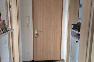 2 Zimmer Wohnung mit Balkon in Rheinhausen Besichtigungstermin 29.05 – Hochfelder Straße 12, 47226 Hochemmerich, Duisburg – Vorschaubild 11