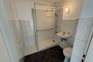 nur mit WBS : Helle  2 Zimmer Wohnung in Düsseldorf Vennhausen mit Fernblick über Düsseldorf – Zwickauer Straße 25, 40627 Vennhausen, Düsseldorf – Vorschaubild 11