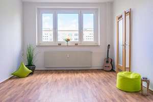 2-Raum-Wohnung mit Balkon mit Blick ins Grüne – 9120 Helbersdorf, Chemnitz – Vorschaubild 2
