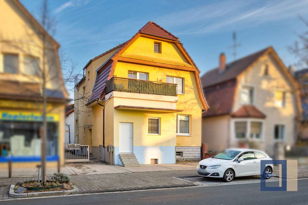 Immobilie in Rüsselsheim am Main - Mehrfamilienhaus (3 Wohnungen, vermietet) in Rüsselsheim ++ Nahe Bahnhof, Hochschule, Innenstadt ++ - Bild 1