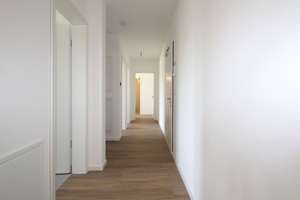 Großzügige 4 Zimmer mit EBK, 2 Bädern und großem Westbalkon! – 4179 Neulindenau, Leipzig – Vorschaubild 7