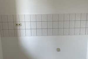 Neu renovierte 2-Raumwohnung mit EBK, Balkon mit Blick ins Grüne, PKW-Stellplatz direkt am Haus!!! – Chemnitztalstrasse 117, 9114 Chemnitz – Vorschaubild 14