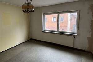 Wohnhaus, 3 WE + DG-Ausbau möglich; zentrale Lage, Garage, renovierungsbedürftig! – Die vollständige Adresse der Immobilie erhältst du vom Anbieter., 96106 Ebern – Vorschaubild 10
