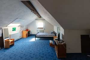 Ein Zweifamilienwohnhaus mit Viel Platz. Viel Aussicht. Viel Zuhause. – Schwäbisch Hall (Kreis) – Vorschaubild 16