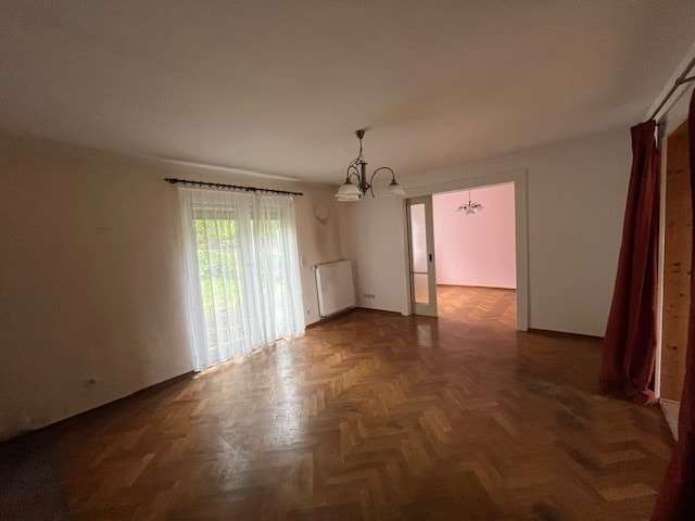 Immobilie in Bad Berka - Familienfreundliches Haus mit großem Garten in Bad Berka

 - Bild 1