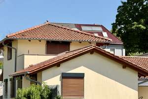 WASSERGRUNDSTÜCK – Einfamilienhaus mit Pool inkl. Baugenehmigung für einen Bungalow