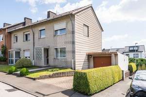 Reiheneckhaus mit Garten und Garage in schöner Lage in 50354 Alt-Hürth! – Die vollständige Adresse der Immobilie erhältst du vom Anbieter., 50354 Hürth – Vorschaubild 1