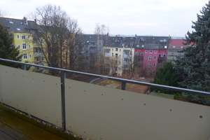 Groooßer Südbalkon an einer hübschen 3-Raum auf dem Sonnenberg! – Sonnenstr. 78, 9130 Sonnenberg, Chemnitz – Vorschaubild 9
